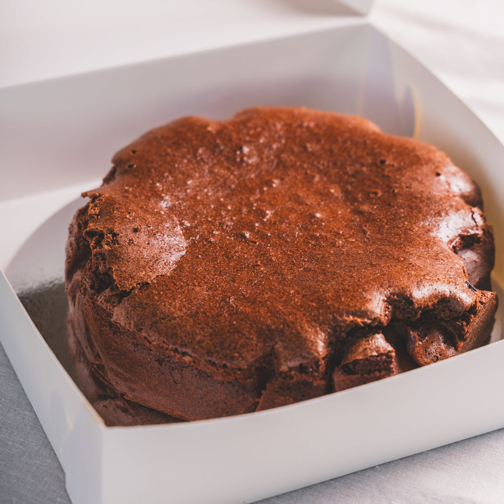 Whole Flourless Chocolate Cake